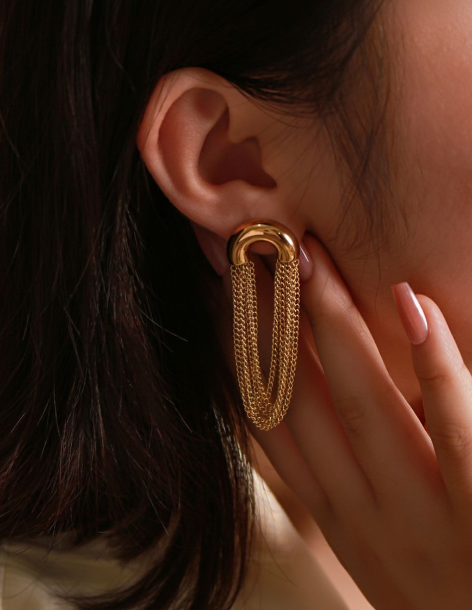 Aretes largos de cadenas de oro laminado