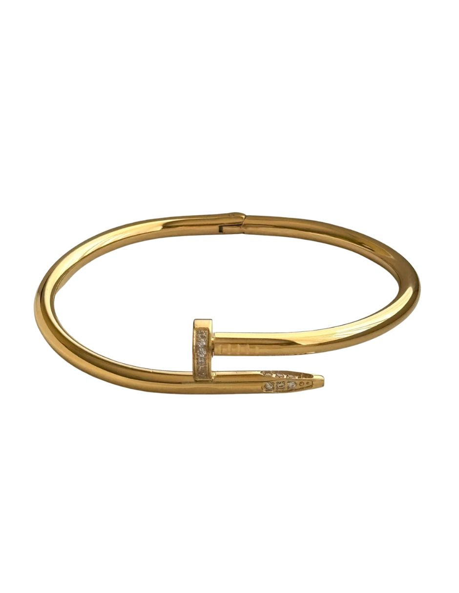 Brazalete en forma de clavo con brillos de oro laminado