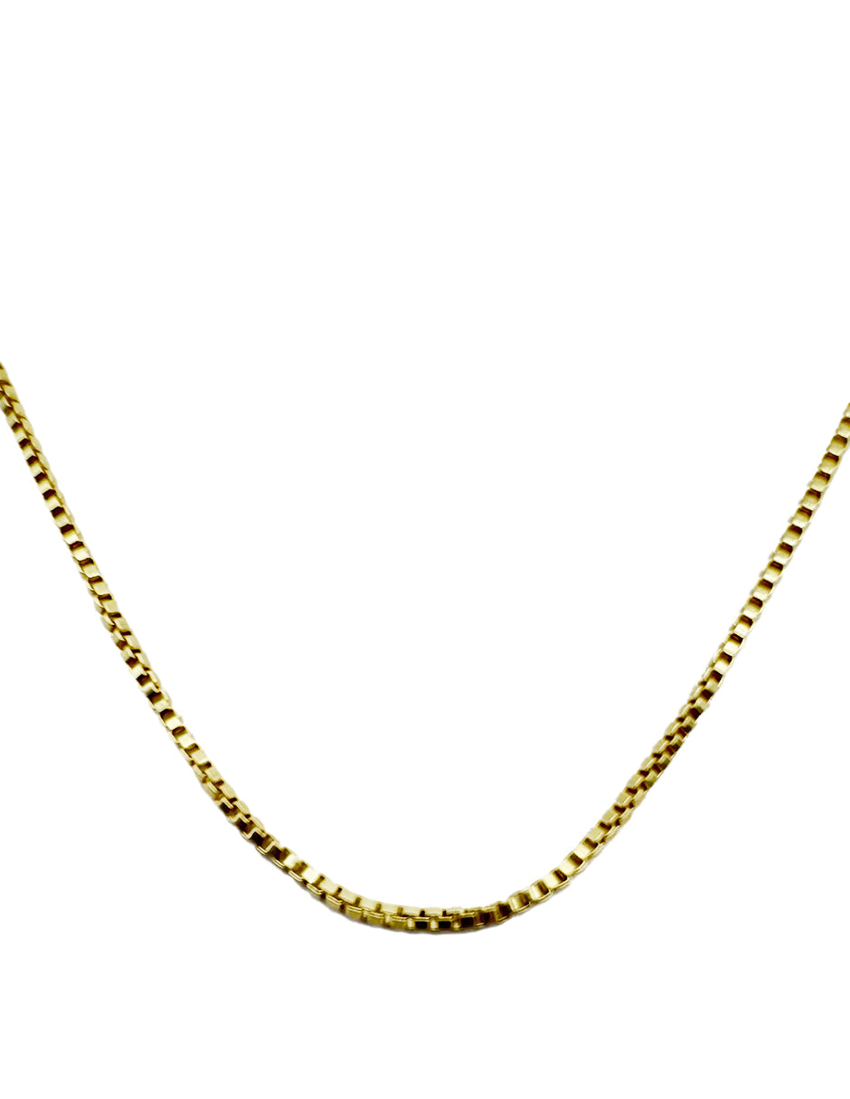 Collar con piedra brillante de oro laminado