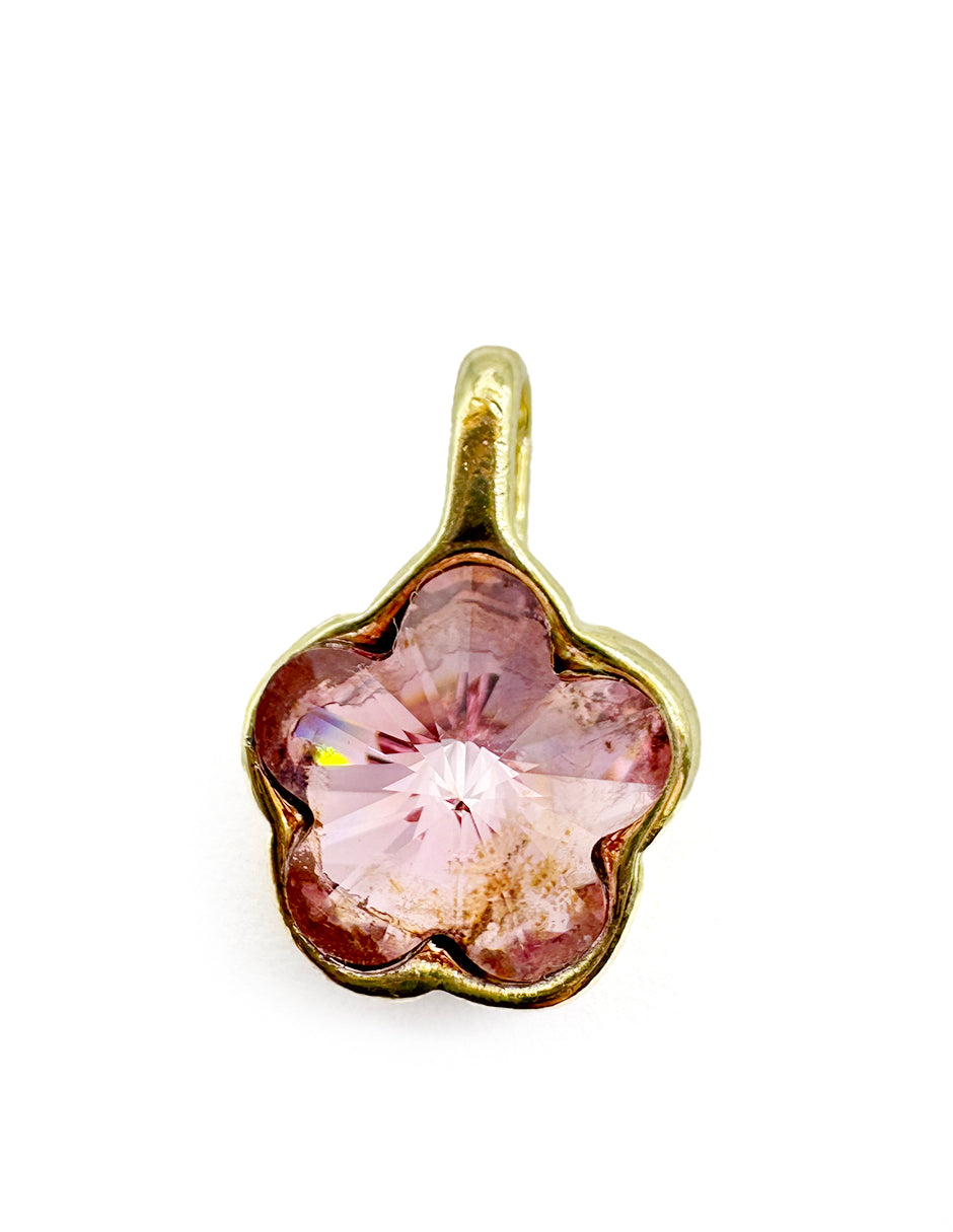 Collar con piedra brillante de oro laminado