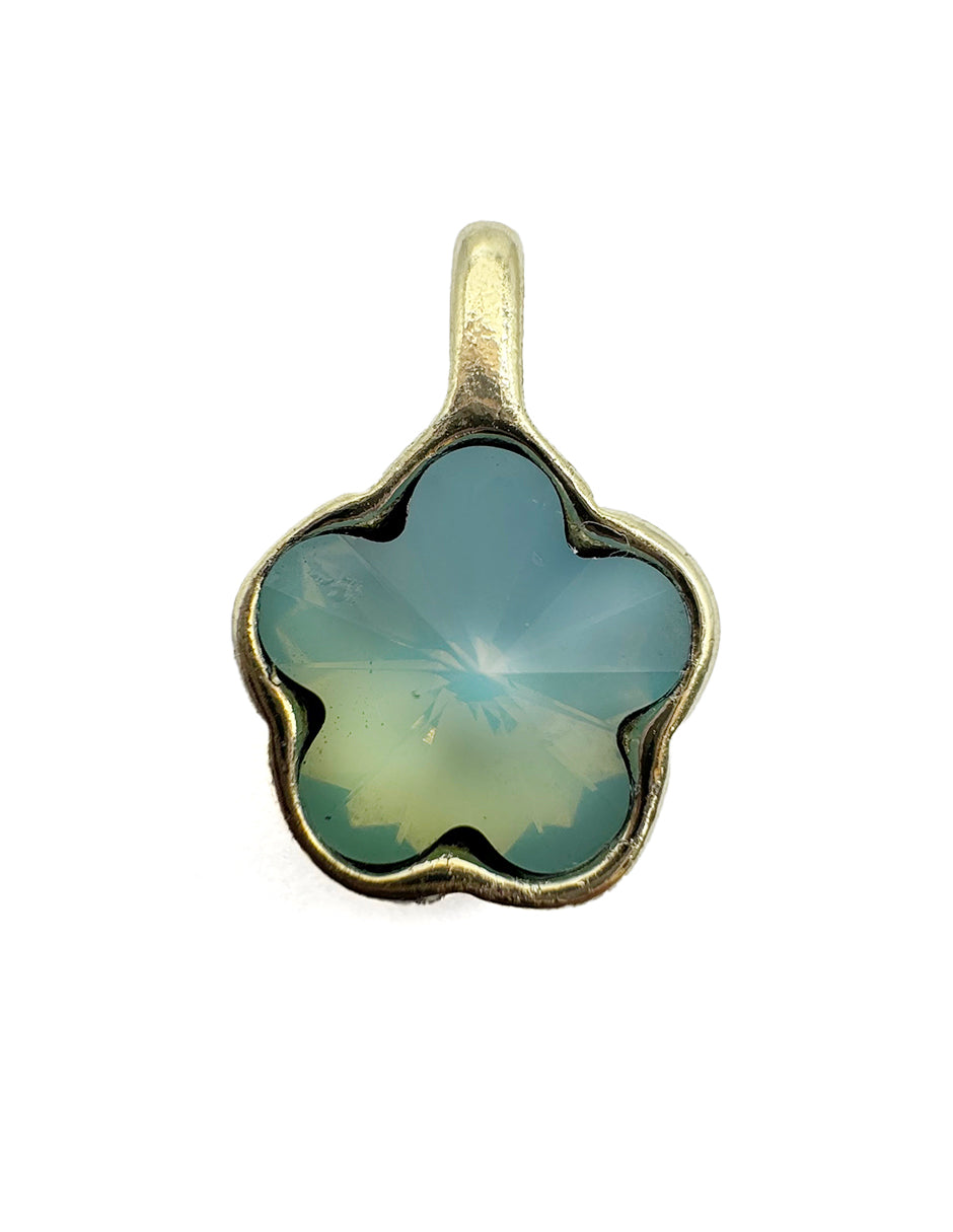 Collar con piedra brillante de oro laminado